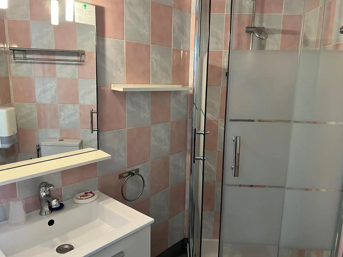 Logis Hotel Des Causses Millau