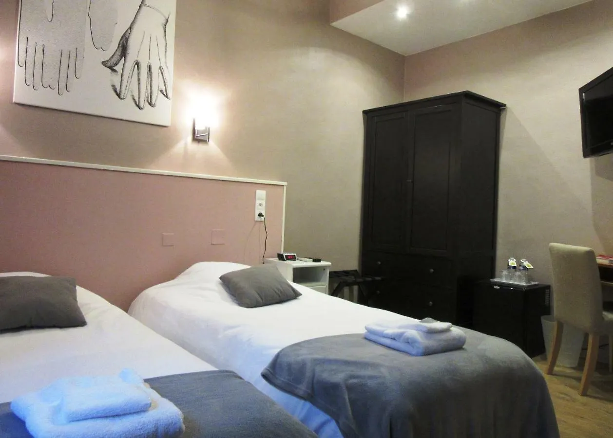 Logis Hotel Des Causses Millau 3*,